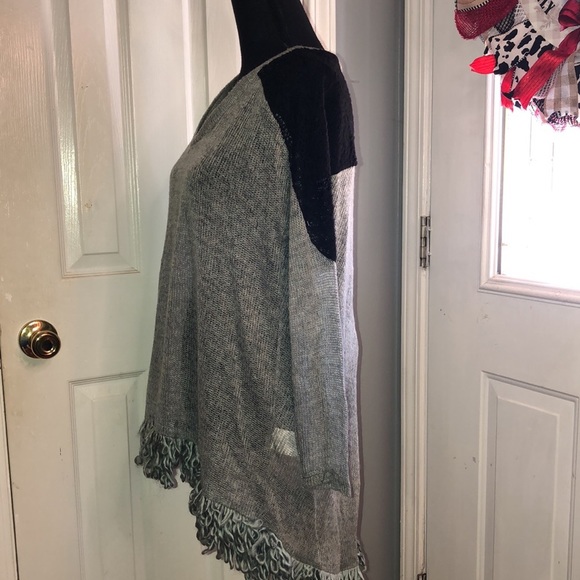 Ryu New Boho Fringe Hi/Lo Acrylic Blend Top - Picture 5 of 9